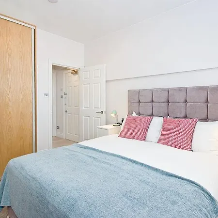 F1 Greek Street By City Living London